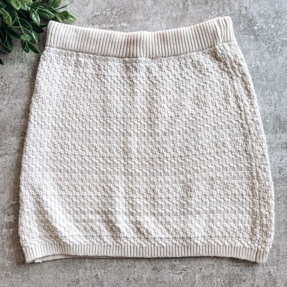 Wild Fable Cream Crochet Mini Skirt Size Small - Picture 1 of 5